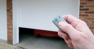 Купить автоматику для рулонных ворот Бийск, цена от 2706 руб.
